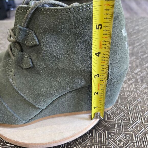 🐢 Toms Kala Green Suede Wedge. Size 6 - Picture 9 of 16
